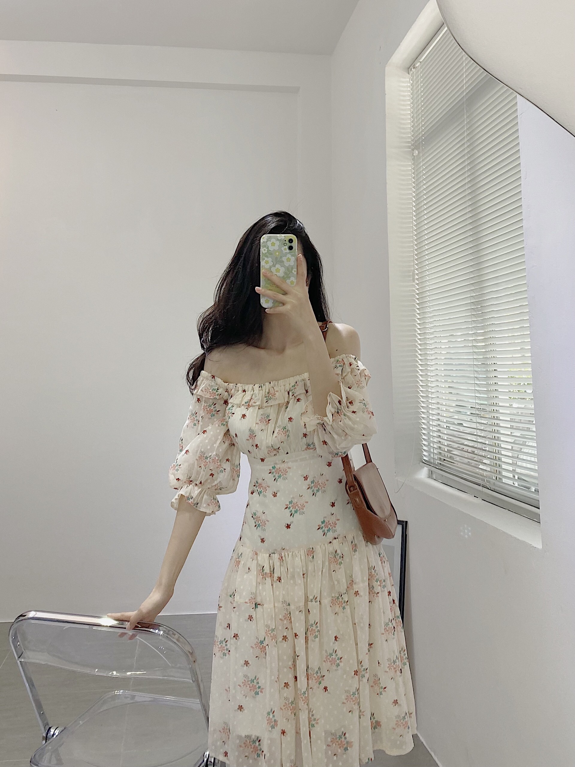 Đầm hoa nhí trễ vai đuôi cá