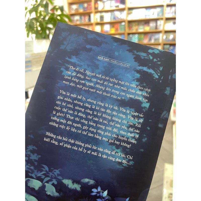 Sách - Yêu Hồ Kỳ Nữ - Nhã Nam