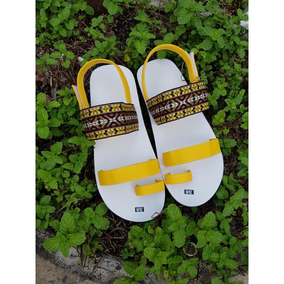 sandal đồng nai xăng đan nữ ( đế trắng quai vàng + thổ cẩm vàng ) size từ 34 nữ đến 42 nữ