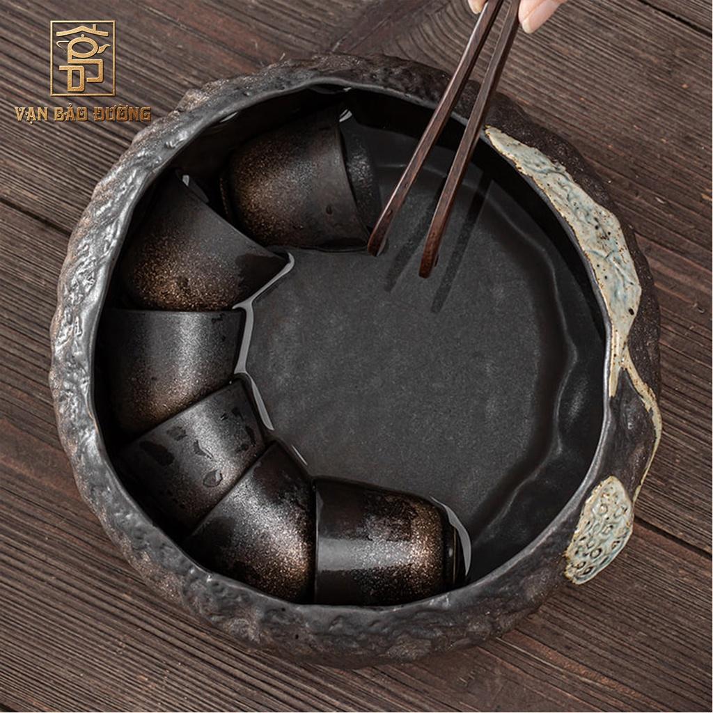 Kháo trà, dầm trà gốm khoáng đá đắp nổi hoa sen trang nhã Vạn Bảo Đường - VBD028