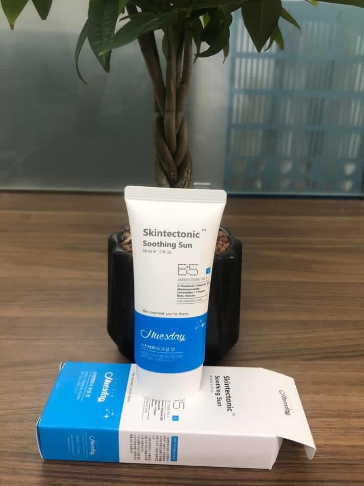 Kem chống nắng vật lý Huesday Hàn Quốc- Eleven Huesday Skintectonic Soothing Sun SPF 50+