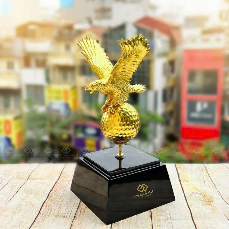 Đại bàng tung cánh - Biểu tượng giải Eagle goft