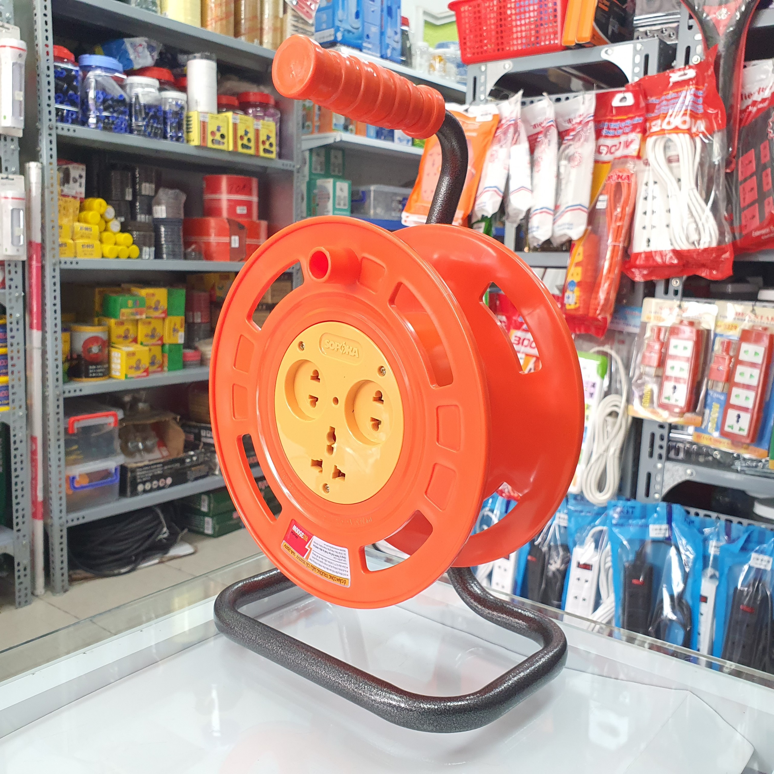 Ổ cắm điện Rulo quay công trường siêu chịu tải không dây RU3500W và có dây RU1916A Sopoka