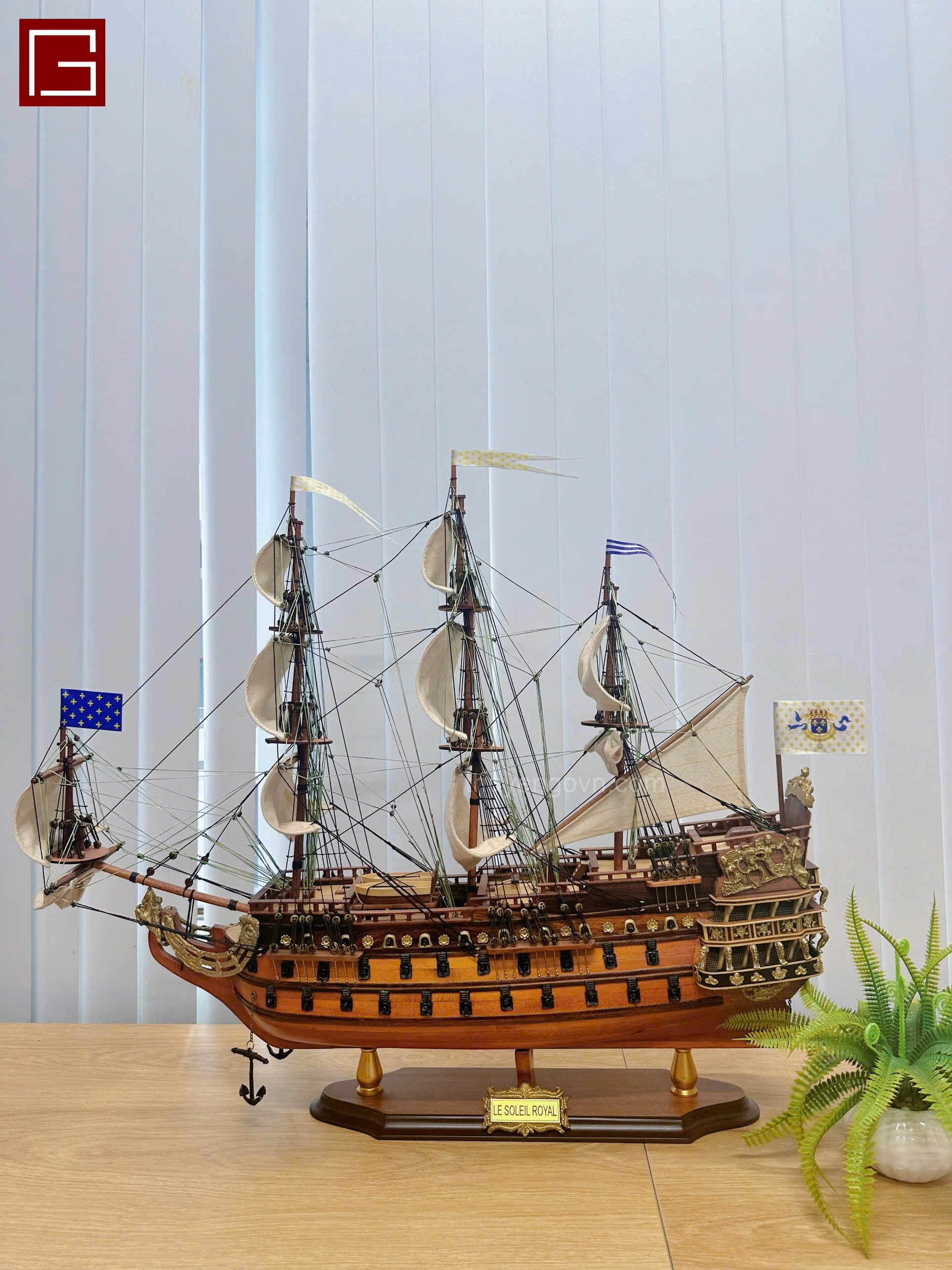 Thuyền gỗ Soleil Royal, mô hình thuyền gỗ phong thủy gỗ tràm nhiều kích thước, hàng thủ công chính hãng