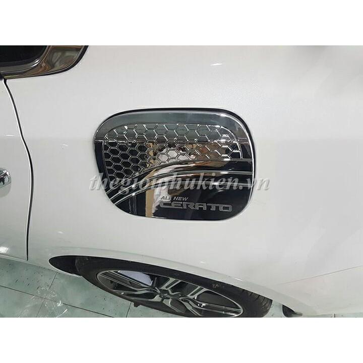 Ốp nắp bình xăng Kia Cerato 2019 mạ Crom