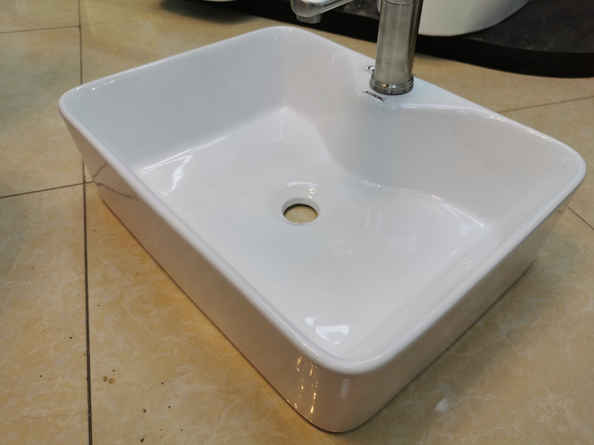 CHẬU LAVABO ĐẶT BÀN ĐÁ MEN NANO TRẮNG SÁNG