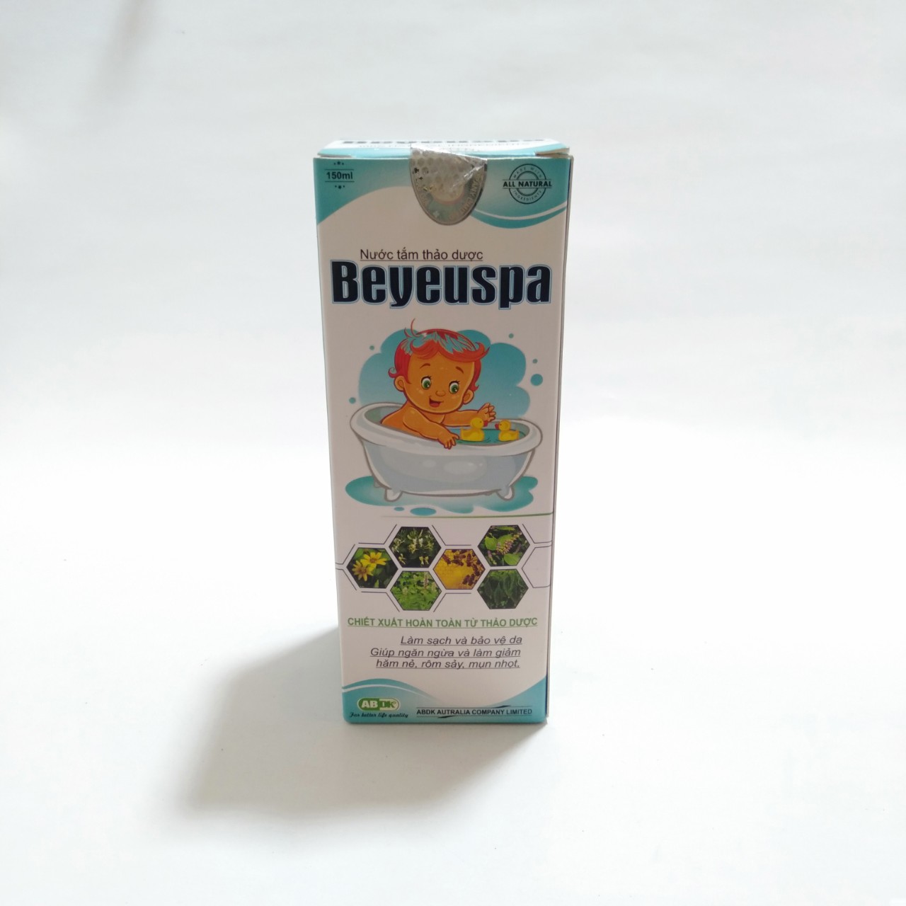 Sữa tắm thảo dược Beyeuspa giảm rôm sẩy, mẩn ngứa cho trẻ