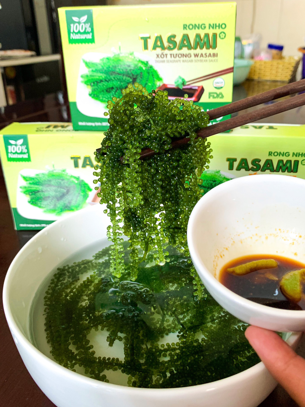 Rong Nho Tách Nước Tasami Kèm Xốt Tương Wasabi - Hộp 137,5g