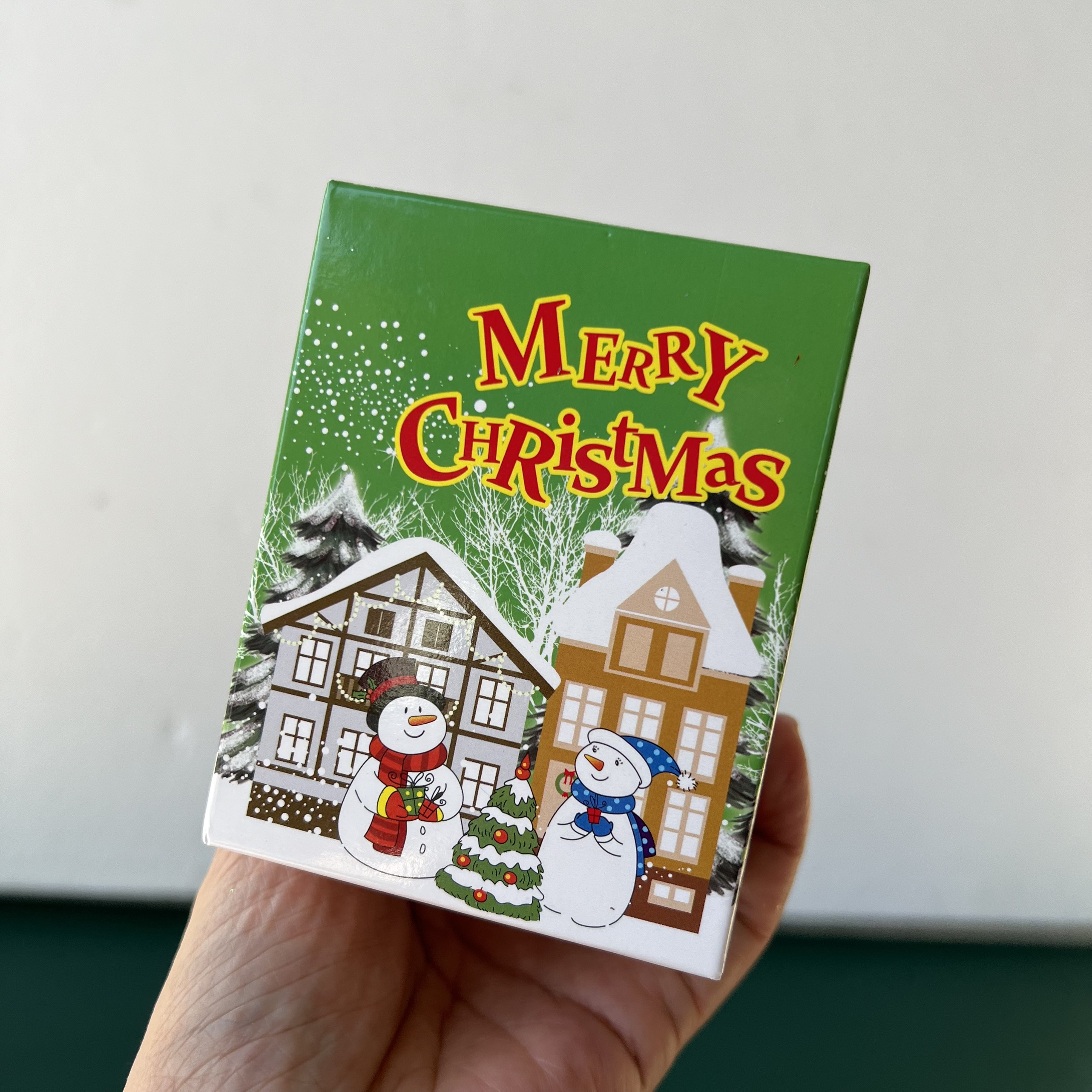 Cây thông Noel phát nhạc Merry Christmas có đèn sáng và lắc đầu làm quà tặng và trang trí Giáng sinh