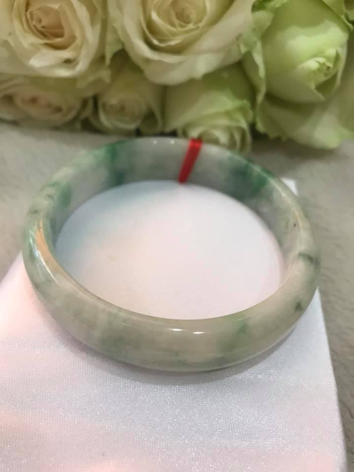 VÒNG NAM ĐÁ CẨM THẠCH TỰ NHIÊN  BẢN HẸ LÝ A SỊN 61MM CAO 13,9MM MÀU TRẮNG TRONG XANH LÁ VÂN NAM 70KG TỚI 85KG