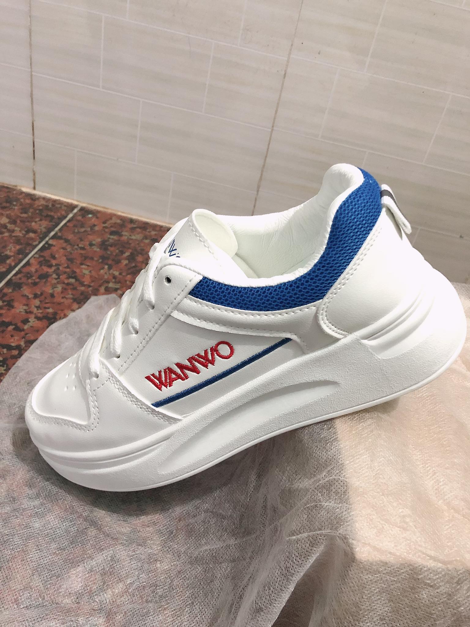 Giày nữ siêu đẹp siêu nỗi bật với nhiều size lựa chọn từ 35-39