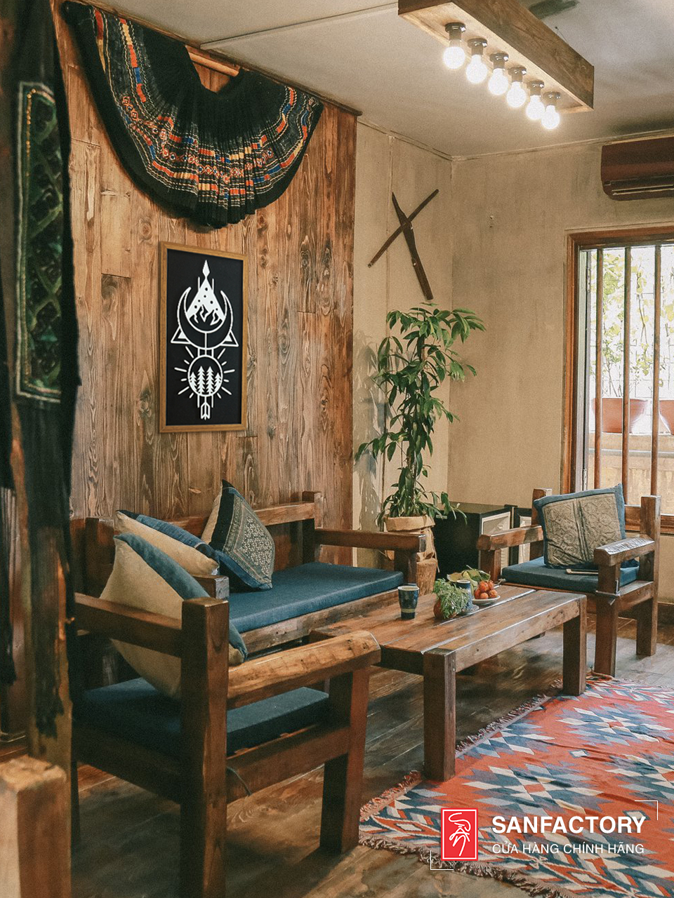 Tranh gỗ treo tường phong cách decor vintage trang trí Homestay, nhà hàng, khách sạn