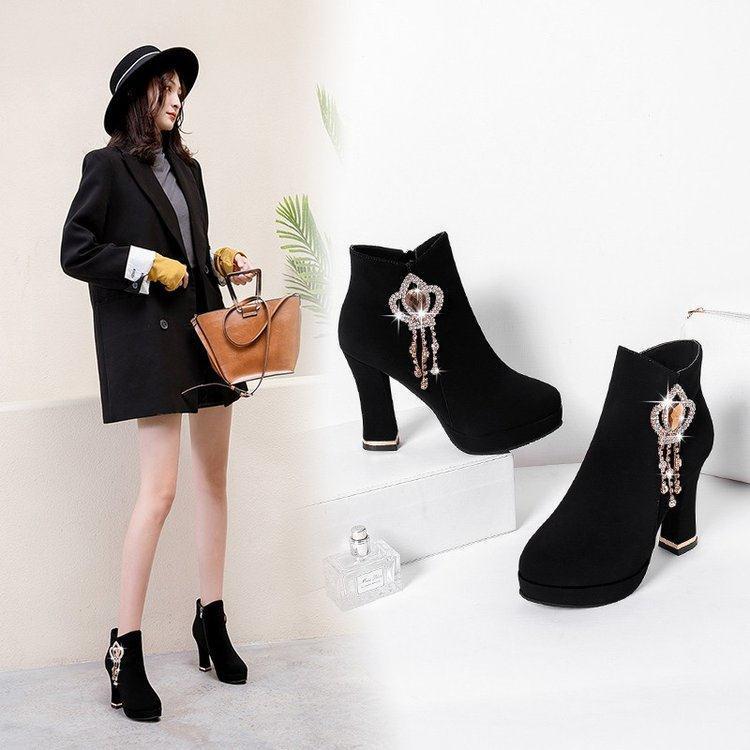 Giày Boot Martin Cao Gót Có Khóa Kéo Thiết Kế Mới Thời Trang Mùa Thu Đông Dành Cho Nữ