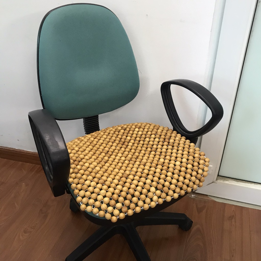 MIẾNG ĐỆM LÓT GHẾ HẠT GỖ 45CM Tấm ngồi văn phòng bằng gỗ thông kt mặt rộng 45×45cm Tấm lót ghế ô tô vuông cao cấp KT 45x45cm hạt dùng cho ghế