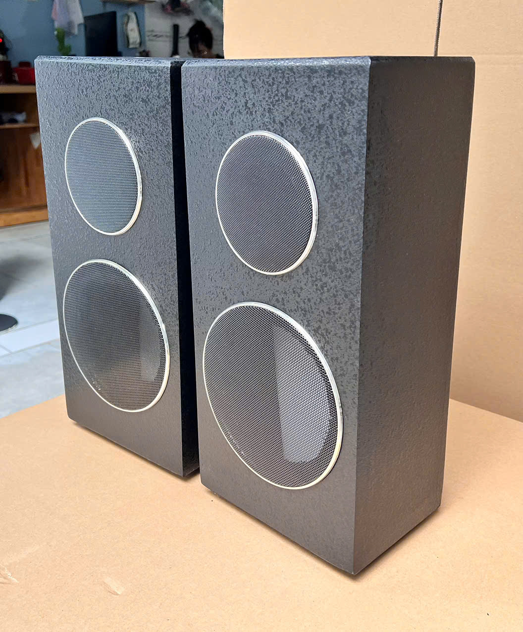 VỎ THÙNG LOA ĐỨNG 1 TẤC 6 VỎ SỬ DỤNG 1 BASS 16 VÀ 1 CHÉP 10 CM (GIÁ 1 CẶP) HÀNG CHÍNH HÃNG