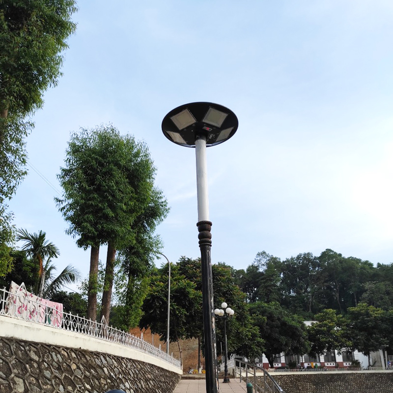 Đèn Sân Vườn Năng Lượng Mặt Trời SUNTEK SV06 Garden Solar Light 150W - Chiếu sáng 30 giờ liên tục | Tự động Bật/Tắt | Điều khiển Từ xa | Chống Nước/Bụi | Tuổi thọ đèn LED 50.000 giờ - Hàng Chính Hãng | Bảo hành 3 năm