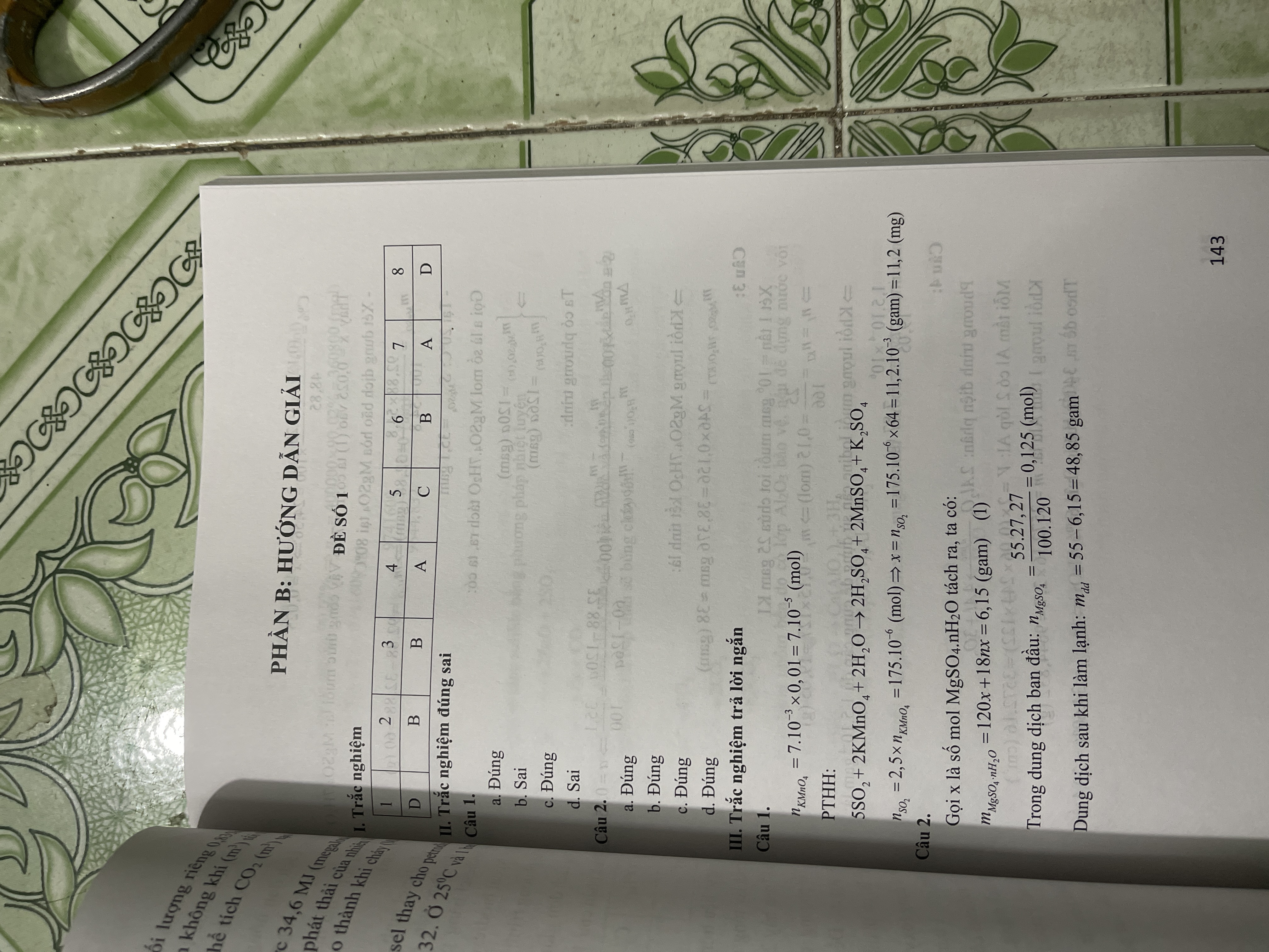 Sách - bộ đề và đáp án thi học sinh giỏi 9 và ôn thi vào lớp 10 chuyên hoá
