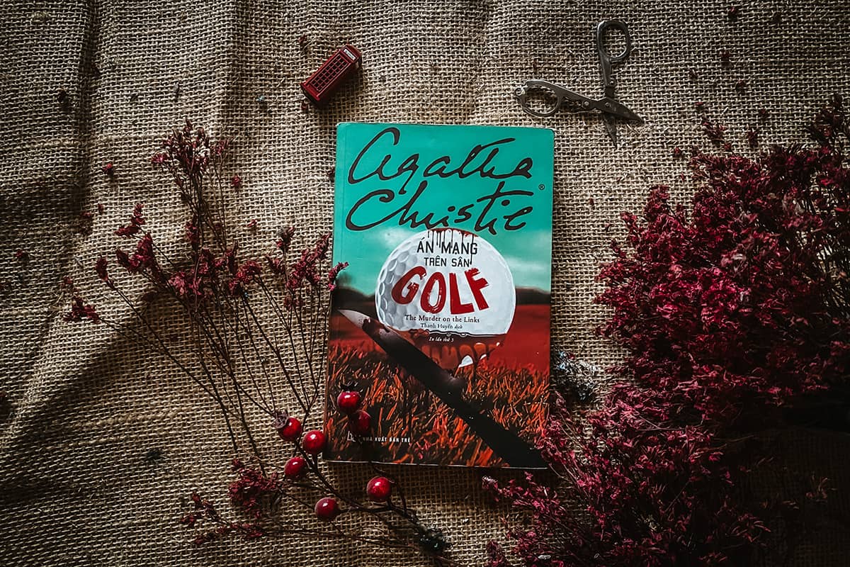 Sách Án Mạng Trên Sân Golf - Agatha Christie