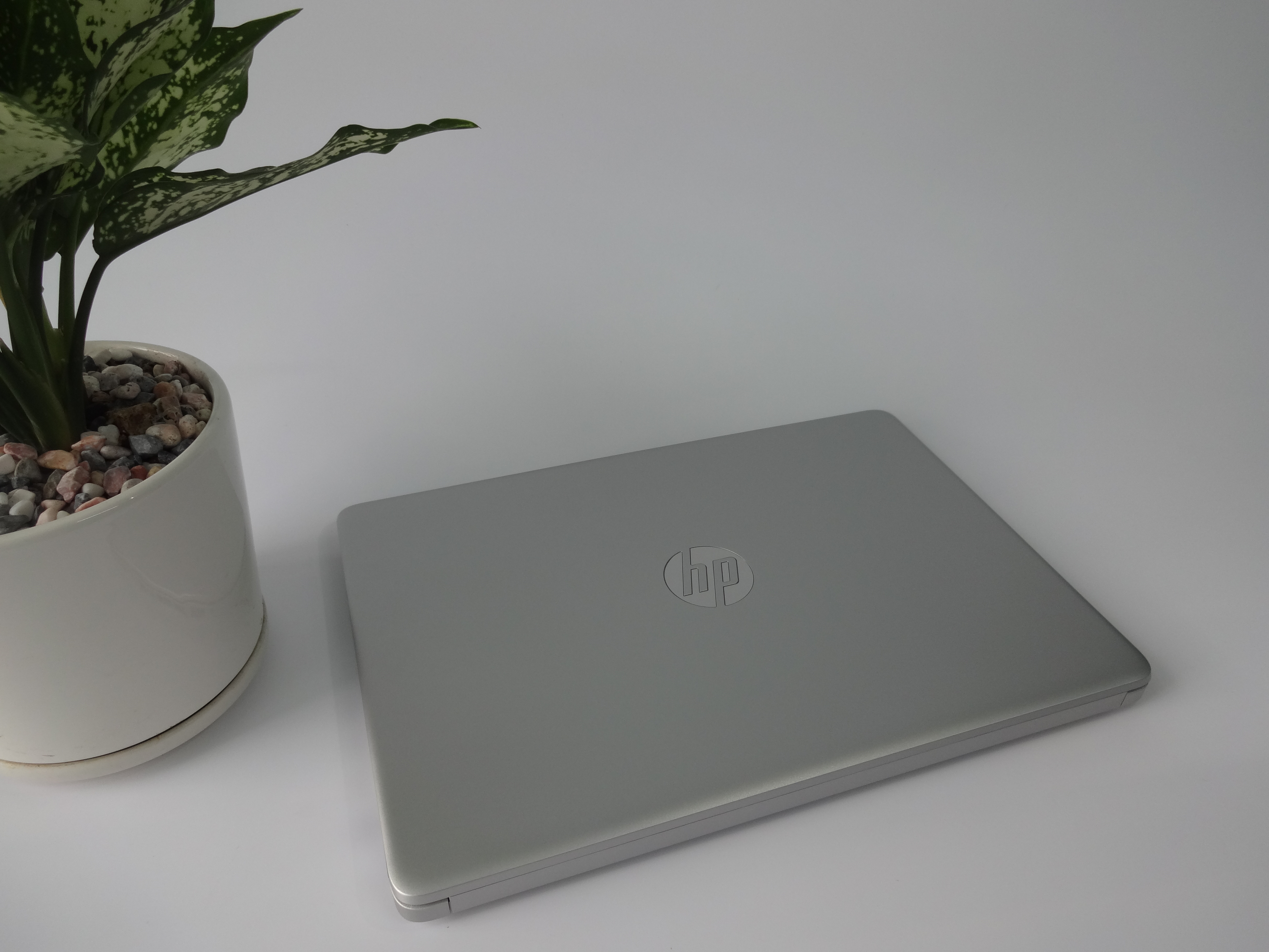 Laptop HP 348 G7 9PG79PA (Core i3-8130U/4Gb/256Gb SSD/14 inch/VGA ON/Dos/Silver)-NBHP134