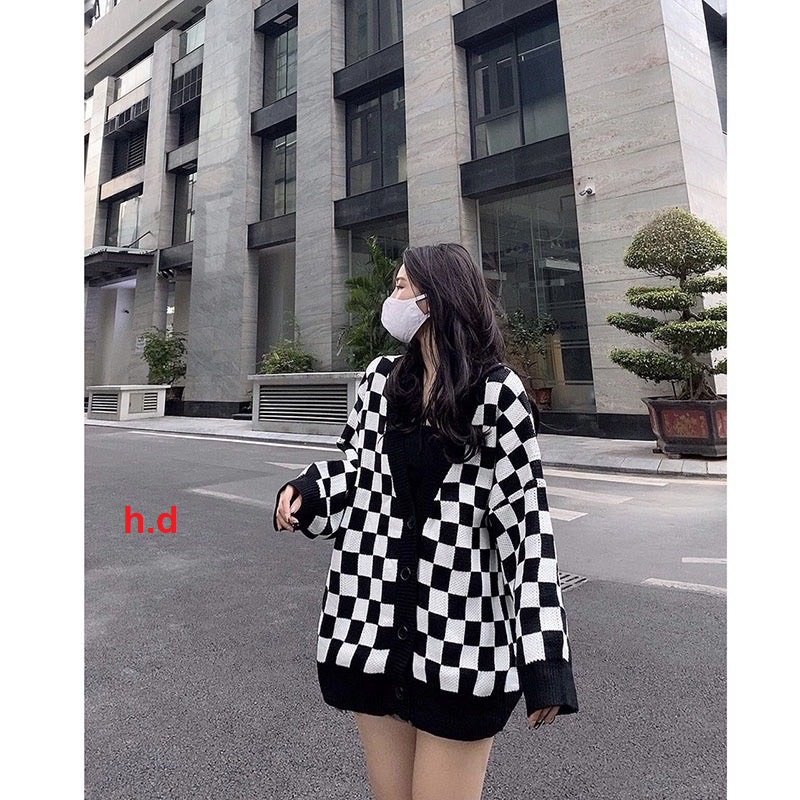 ÁO KHOÁC CARDIGAN KẺ VUÔNG DÁNG THỤNG CÚC GIỮA SIÊU ĐẸP