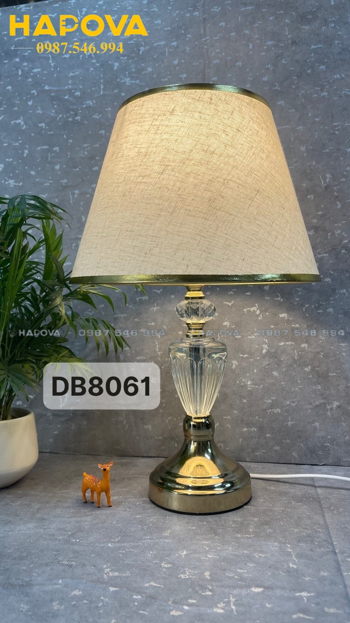 Đèn bàn pha lê thủy tinh HAPOVA 8061