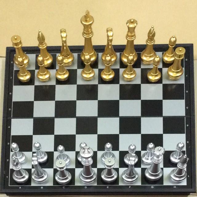 Bộ cờ vua nam châm cao cấp ( 32x32) hàng nhiều L