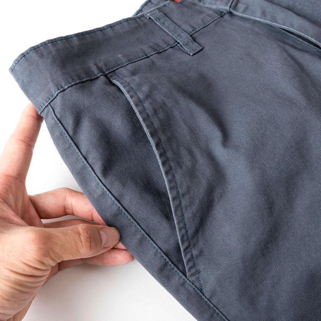 Quần short nam kaki Owen màu xám, chất liệu vải cotton cao cấp, co giãn, trẻ trung, dáng slimfit năng động