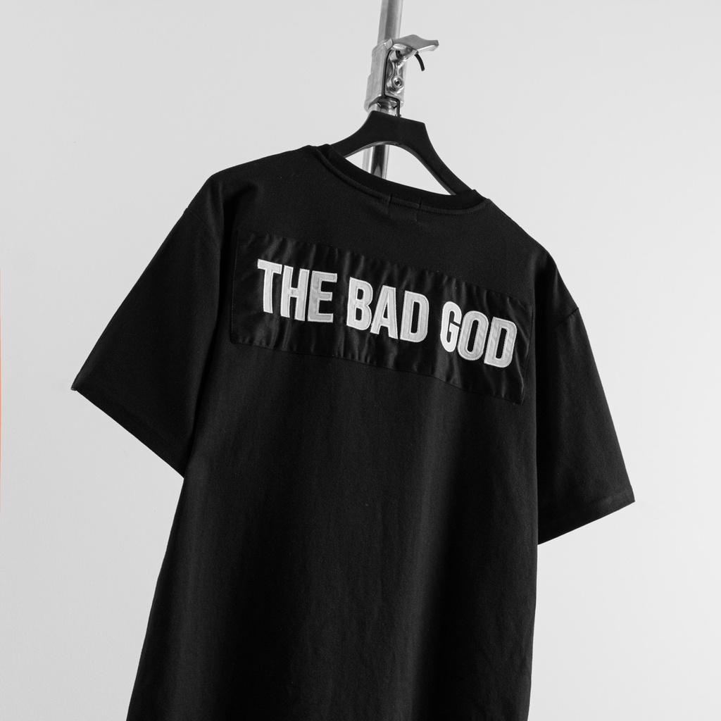 Áo thun tay lỡ The Bad God Signature tee