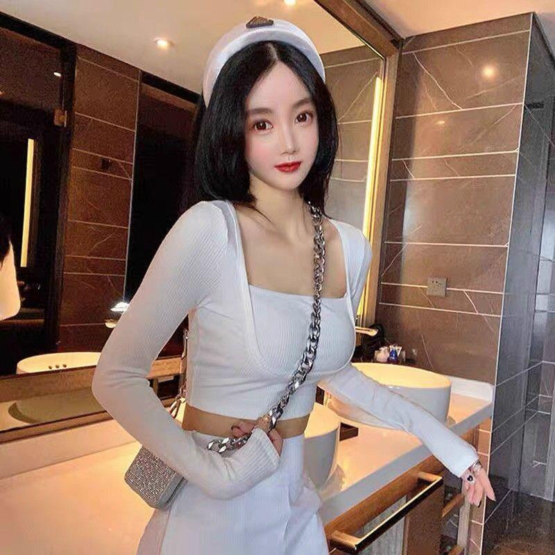 Áo croptop cổ vuông tay dài