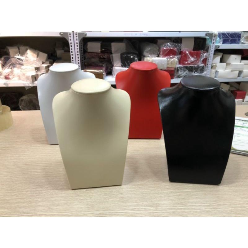 CỔ TRƯNG BÀY DÂY CHUYỀN Da Đen Hàng Loại Đẹp Cao 25cm