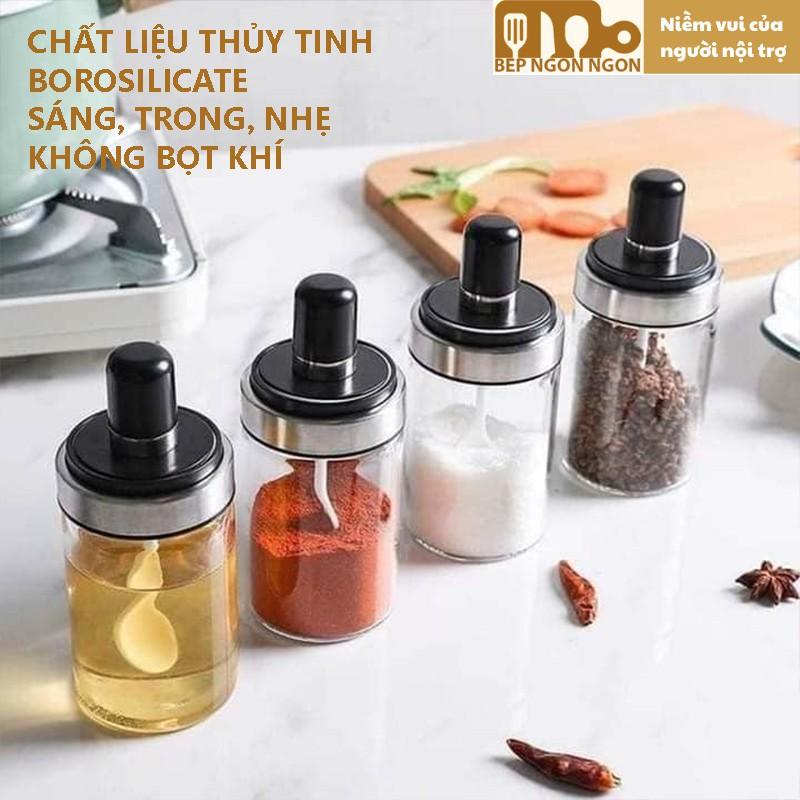 Hũ gia vị bằng thủy tinh kèm thìa muỗng múc tiện lợi