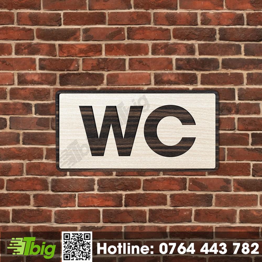 Bảng chỉ hướng WC bằng gỗ