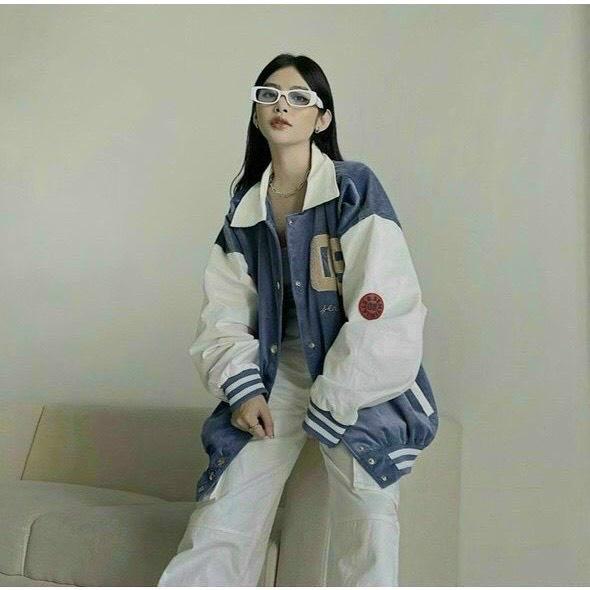 Áo Khoác Bomber Nhung 09 Tay Phối Màu Dáng Rộng Thêu Chữ Tay Bo