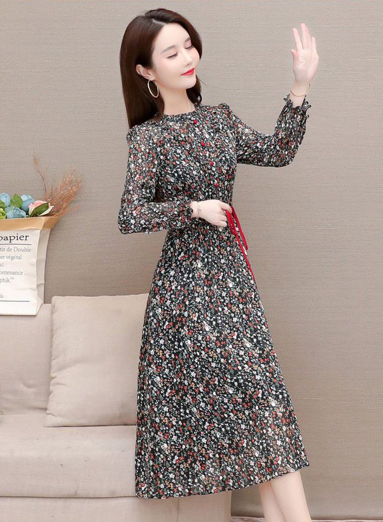 Đầm voan họa tiết hoa nhí