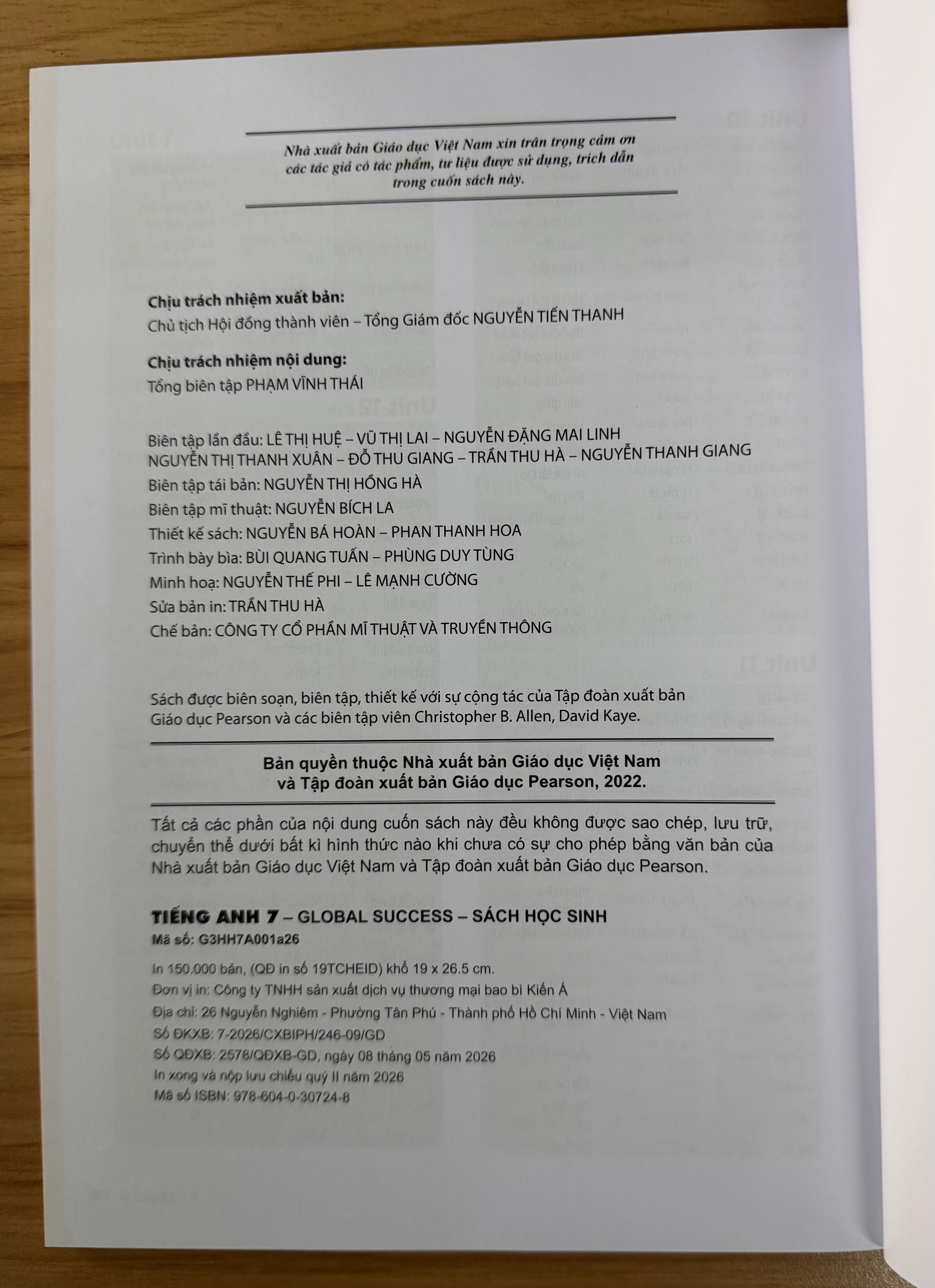 Sách giáo khoa Tiếng Anh Lớp 7- Global Success- Sách Học Sinh (Kèm bìa bao, nhãn tên)