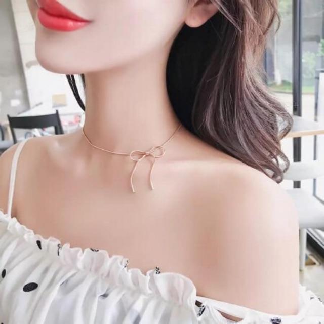 Dây chuyền titan choker nơ
