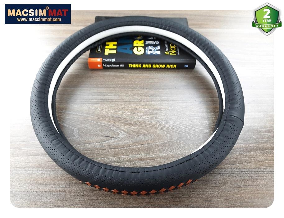Bọc vô lăng cao cấp BMW chất liệu da thật 100%, khâu tay thủ công size M-nhãn hiệu Macsim mã 8996