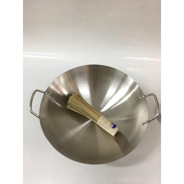 Chảo thép 2 quai size 45cm tặng 1 chổi chùi chảo