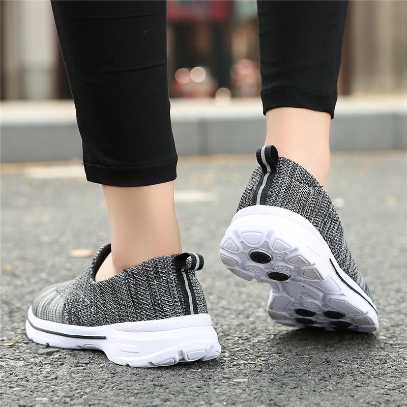 Giày Sneaker Thể Thao Đế Mềm Cho Nữ