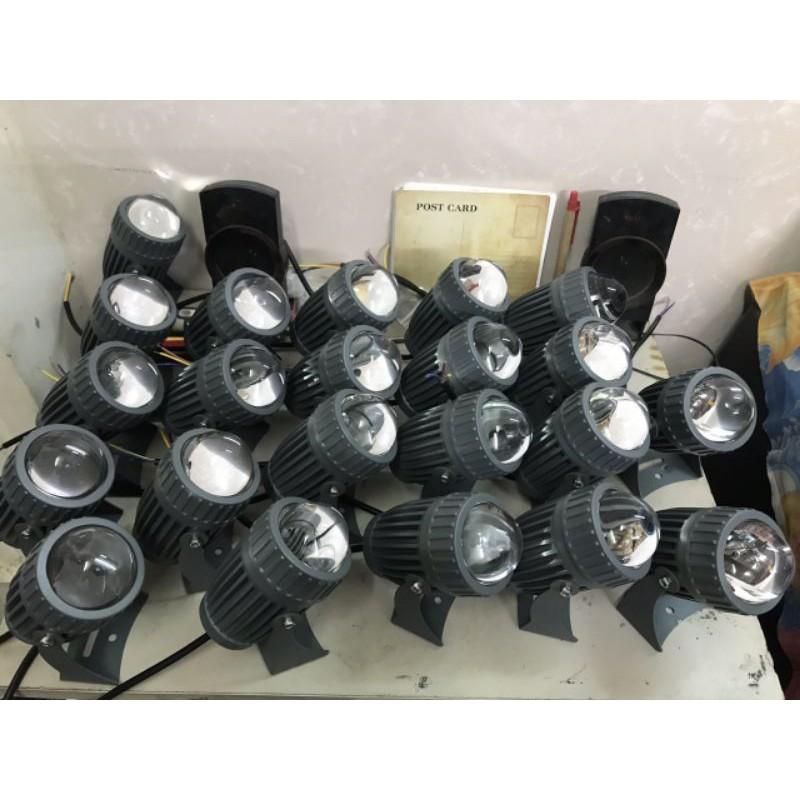 Đèn rọi chuột rọi sân vườn, tòa nhà 10w có a.s vàng