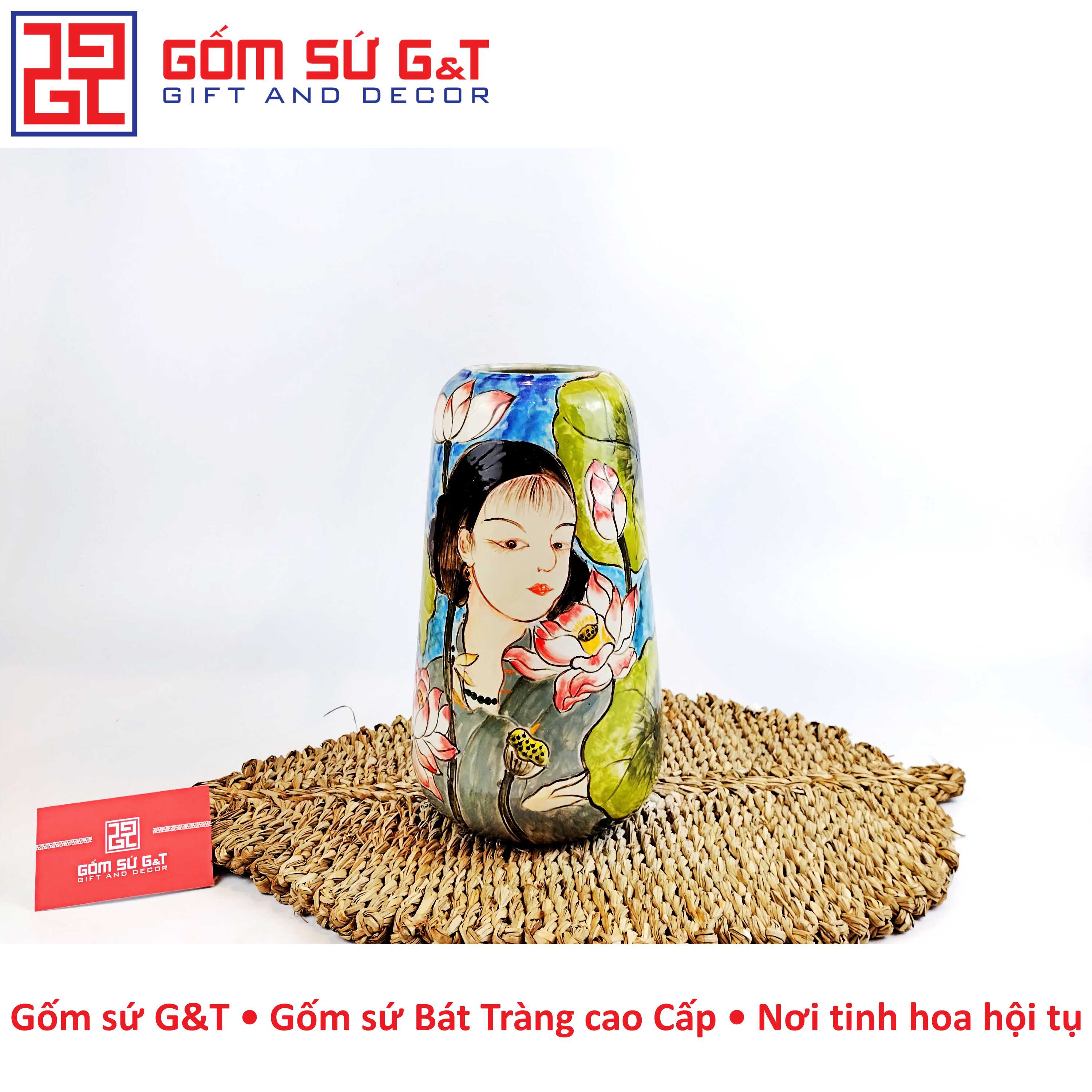Lọ hoa dáng đu đủ cô gái bên hoa sen Gốm Sứ G&T