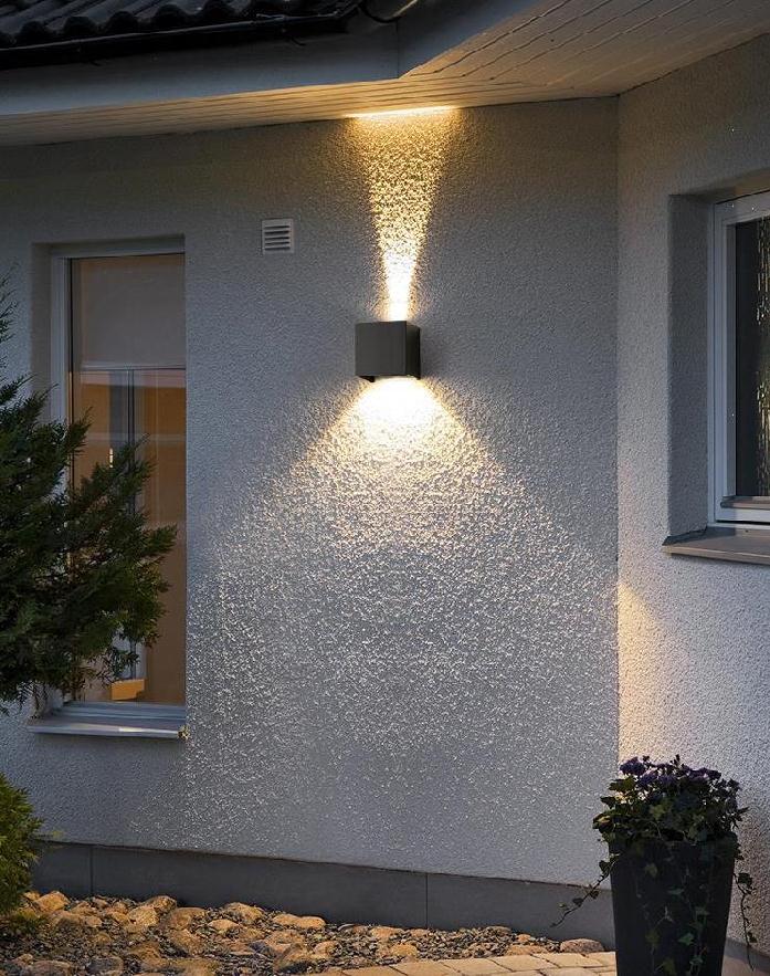 Đèn tường LED ARON kiểu dáng sang trọng, độc đáo.