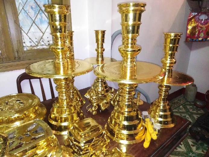 2000 LÁ VÀNG ĐẾ VƯƠNG ĐÀI LOAN KHỔ 9CM X 9CM CHUYÊN DÁT VÀNG ĐỒ T HỜ, TƯỢNG PHẬT, PHÀO CHỈ, TRANG TRÍ NHÀ CỬA