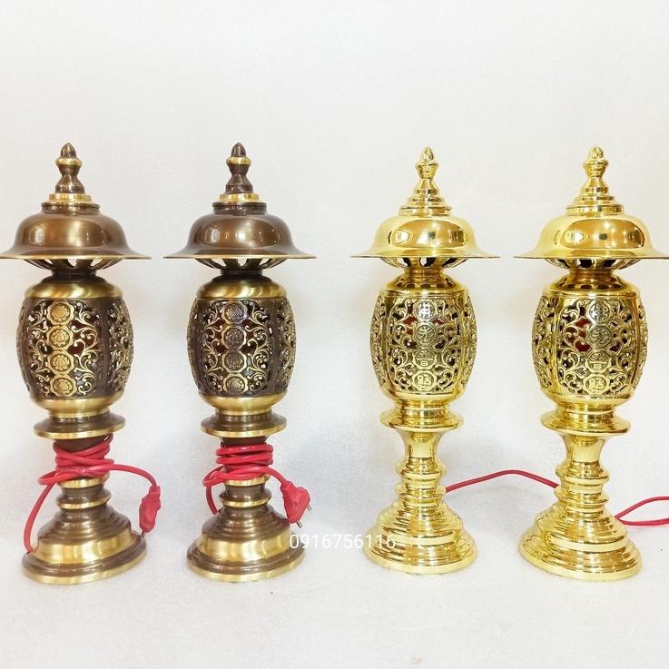 Đôi đèn thờ bằng đồng thau nguyên chất cao 37cm, đôi đèn điện thờ bằng đồng.
