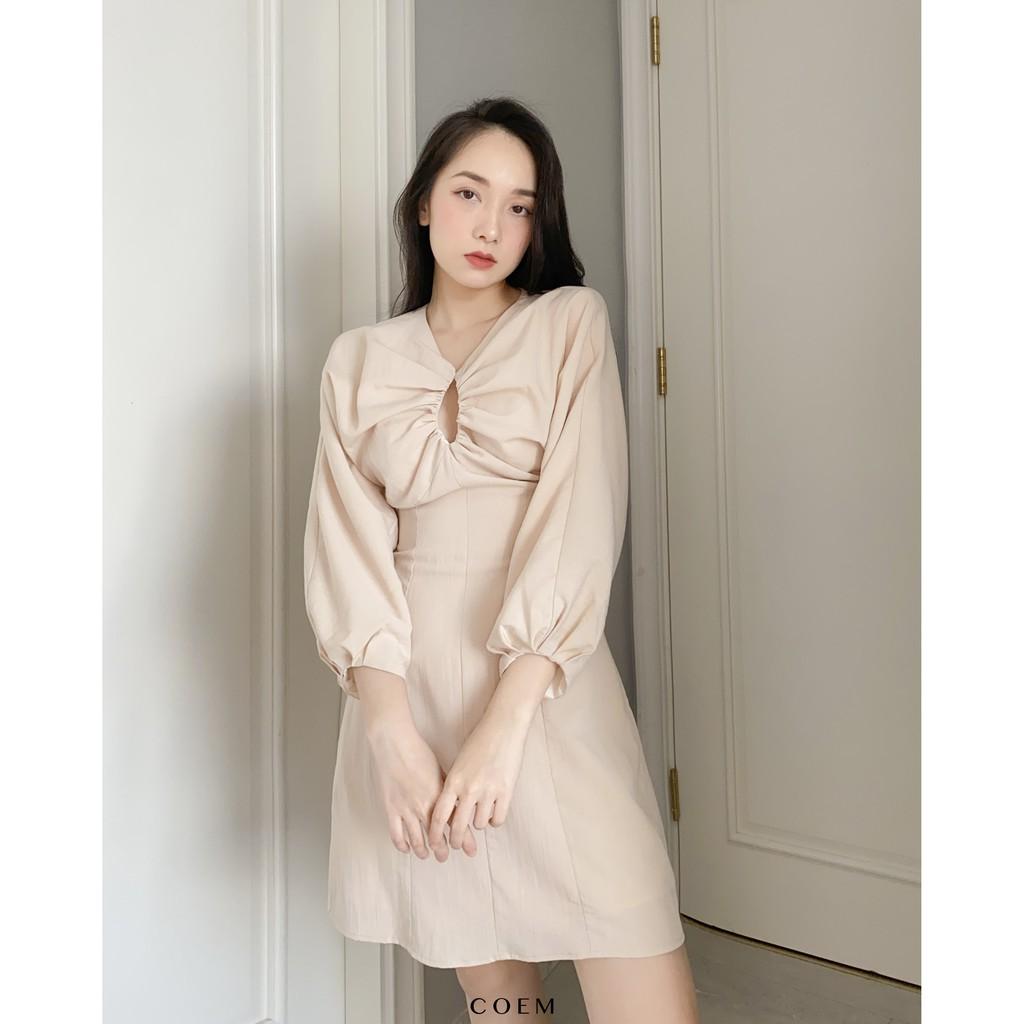 Đầm Midi Tay Dài Cách Điệu Chất Liệu LInen Cao Cấp Màu Beige CO EM Thiết Kế Nữ Tính Nhẹ Nhàng Thanh Lịch