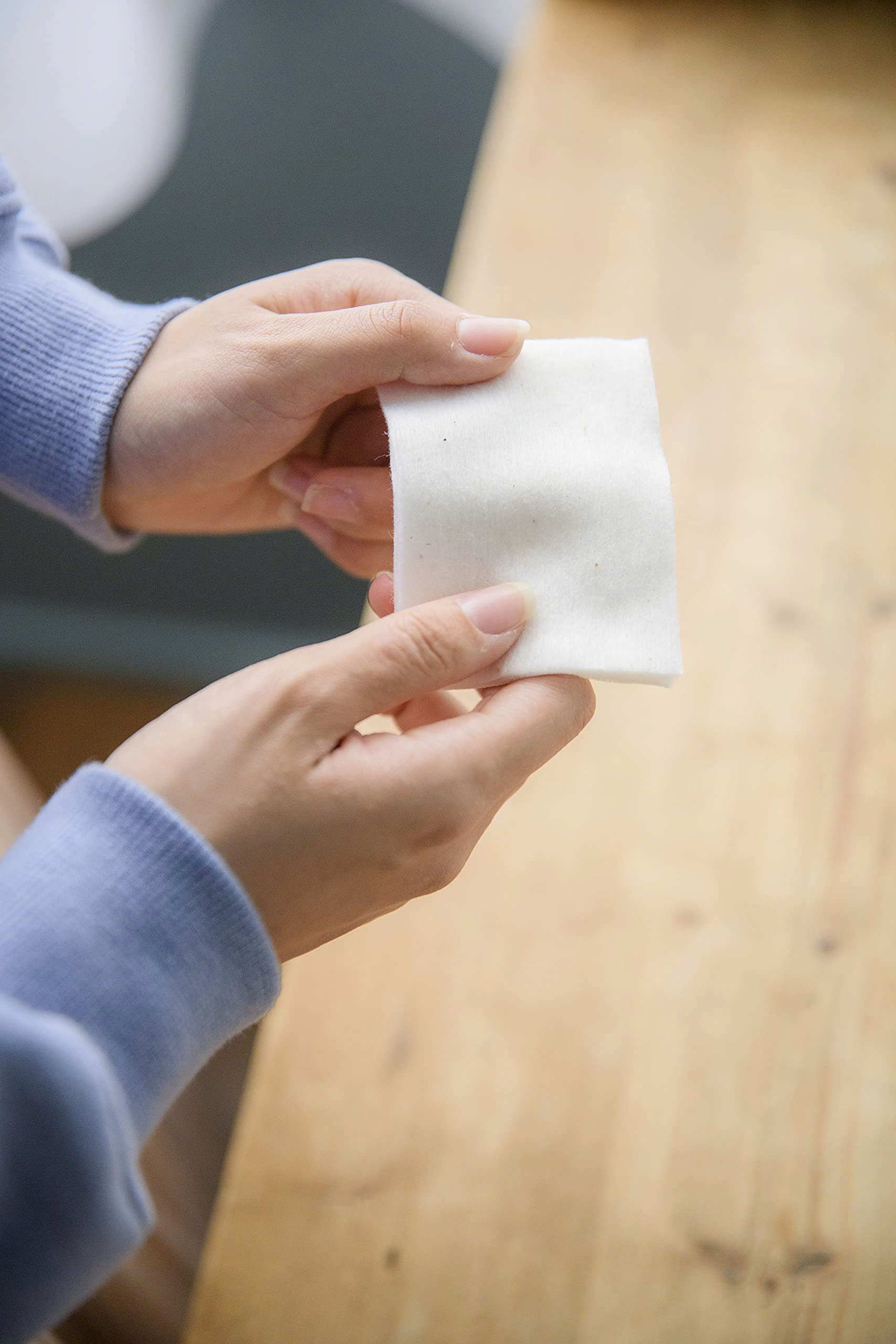 Bông Tẩy Trang Organic Cao Cấp Labo Organic Cotton Puff 200 Pieces (200 Miếng/ Gói)
