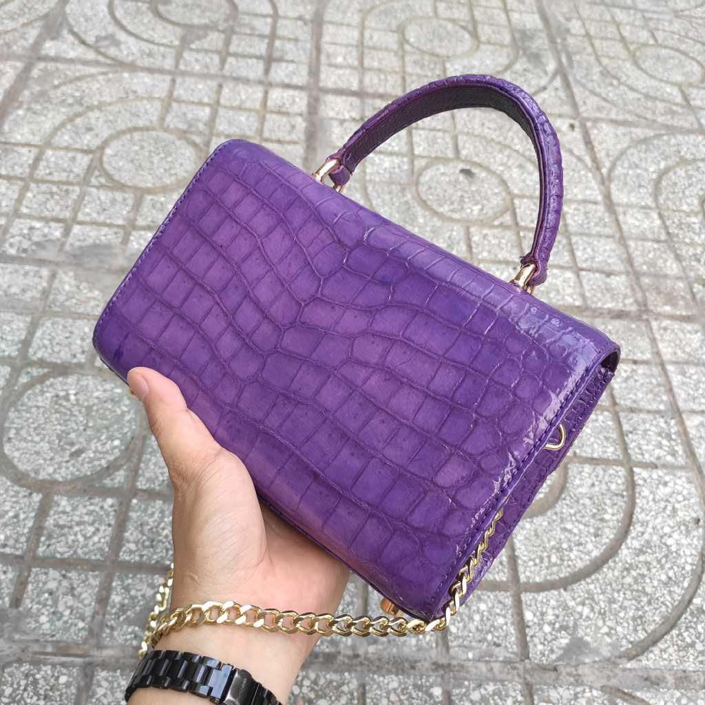 Túi dự tiệc Cá sấu màu tím chung tình. Xách tay hoặc đeo đều rất đẹp!