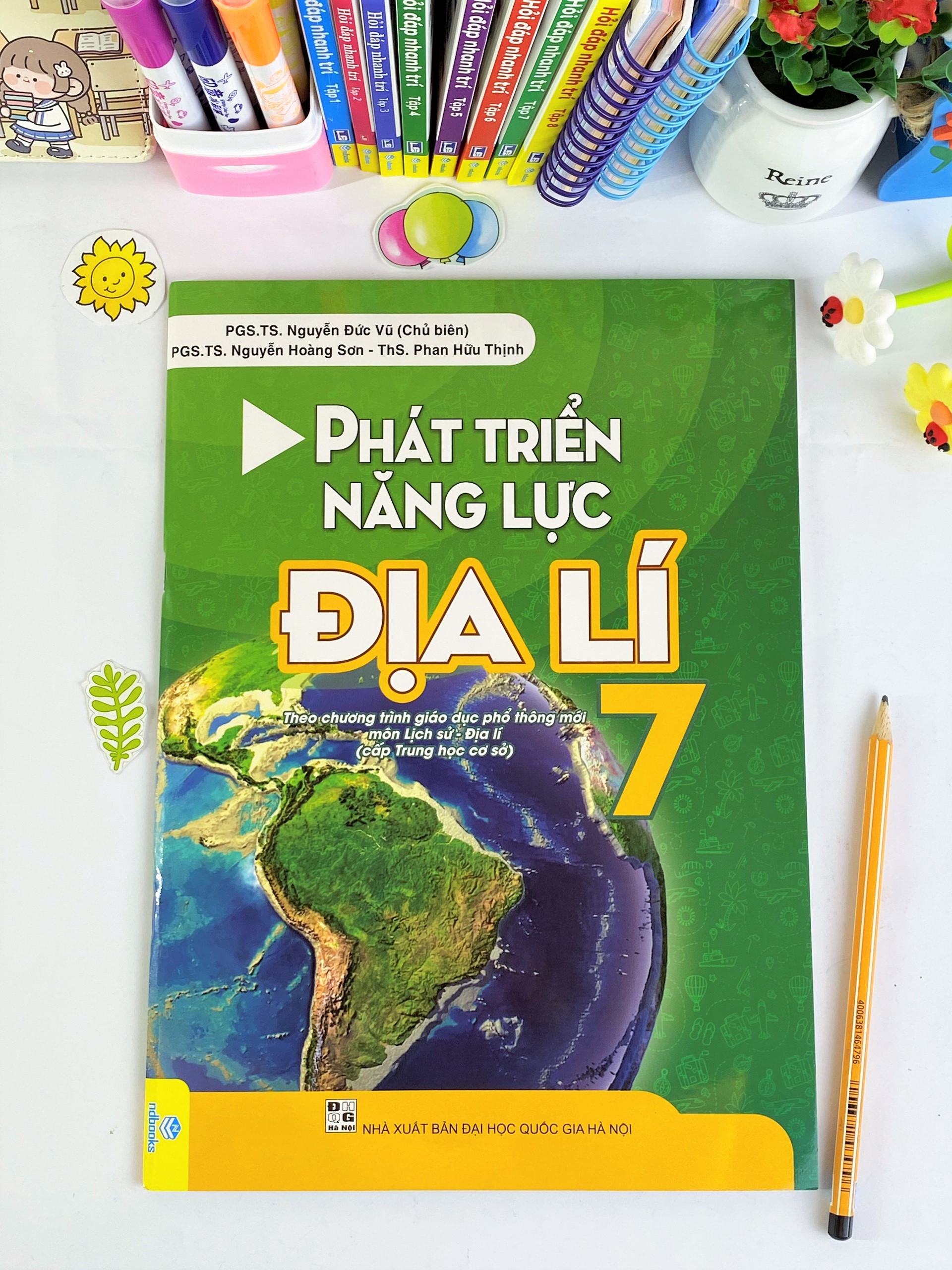 Sách - Phát Triển Năng Lực Địa Lí Lớp 7 - ndbooks