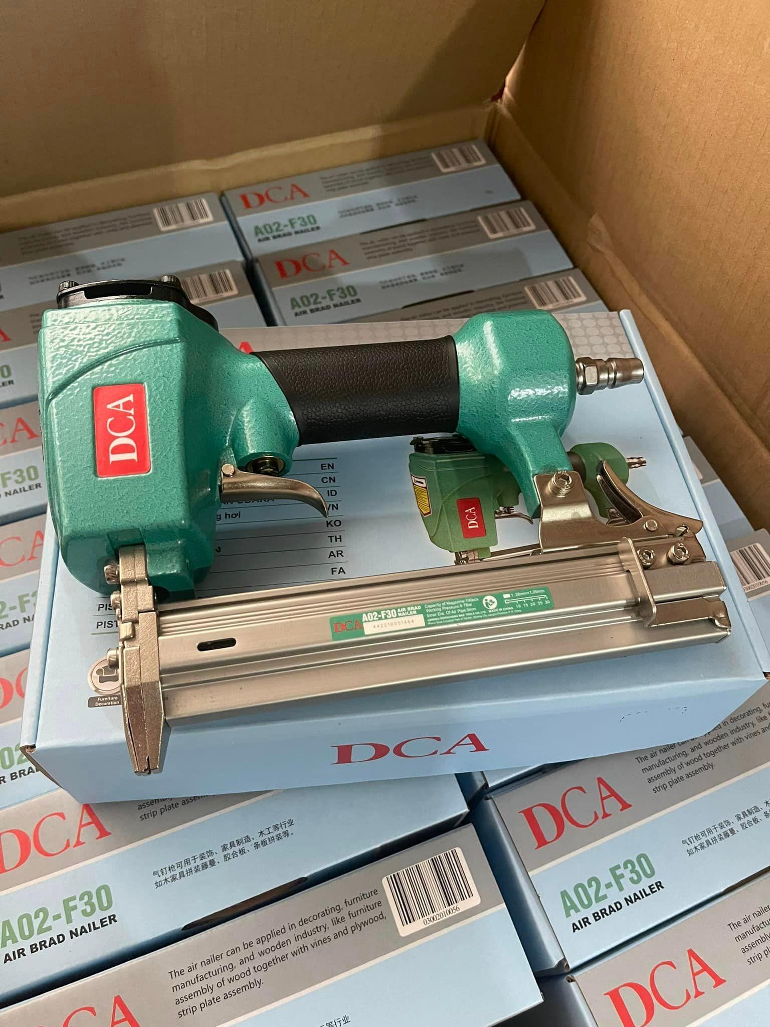 SÚNG BẮN ĐINH THẲNG DÙNG HƠI (4-7 BAR) DCA A02-F30 - HÀNG CHÍNH HÃNG