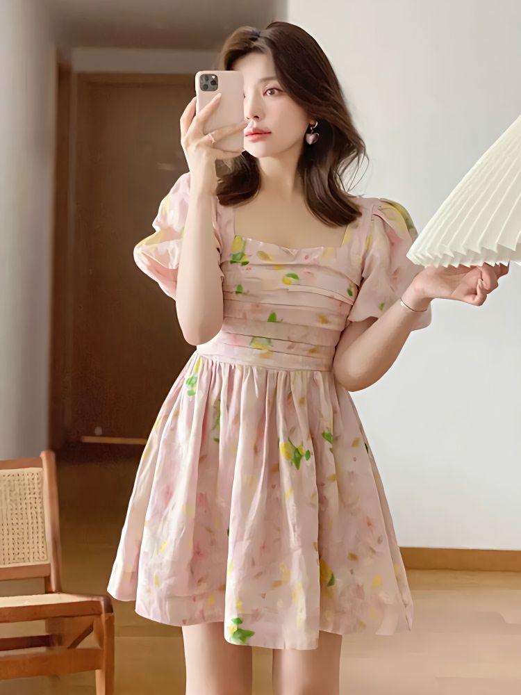 CHENGRUI Phụ nữ mùa hè 2023 Pháp đẹp khí chất cao cấp sữa ngọt nhỏ hoa vuông cổ đầm